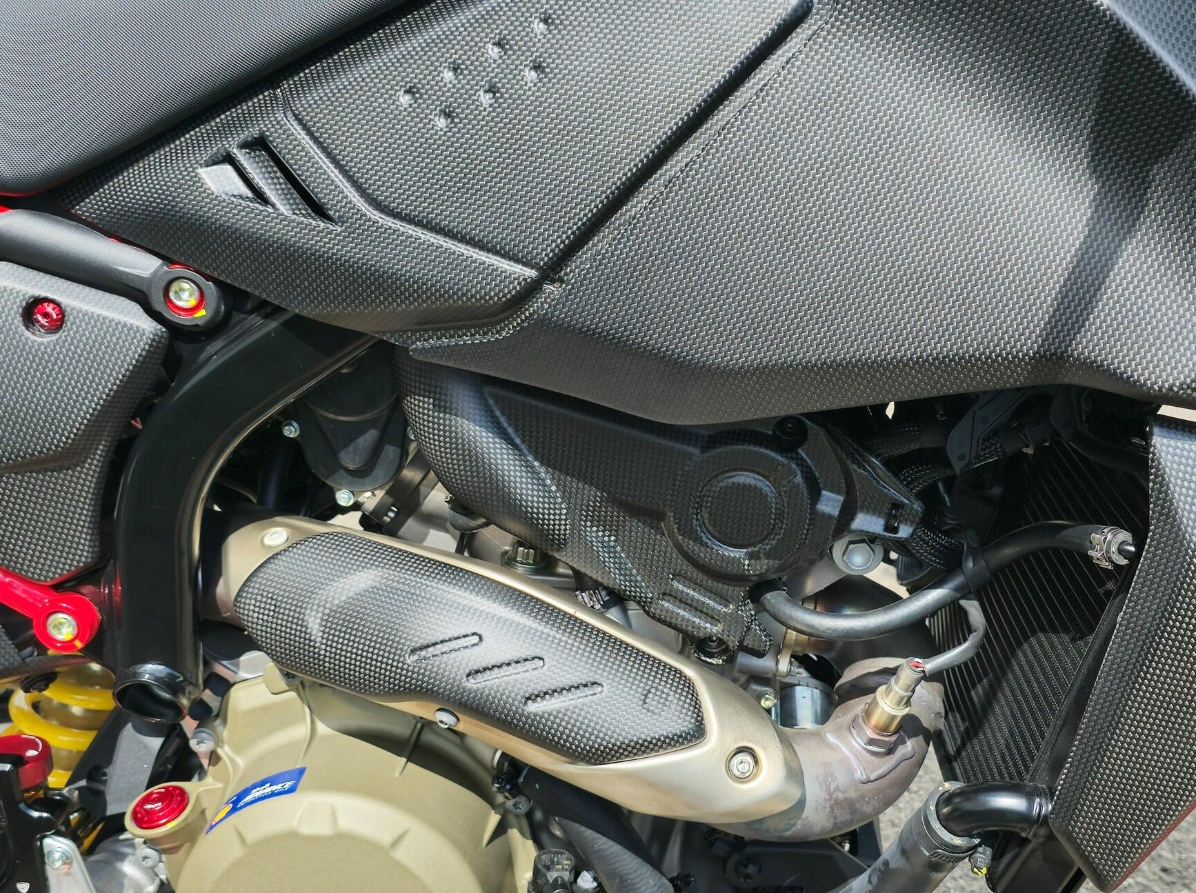 ZA275 - CNC RACING Ducati Hypermotard 698 Mono (2024+) Carbon Exhaust Pipe Front Heat Guard – Accessories in the Motoraider Motorcycle Aftermarket Accessories and Parts Online Shop