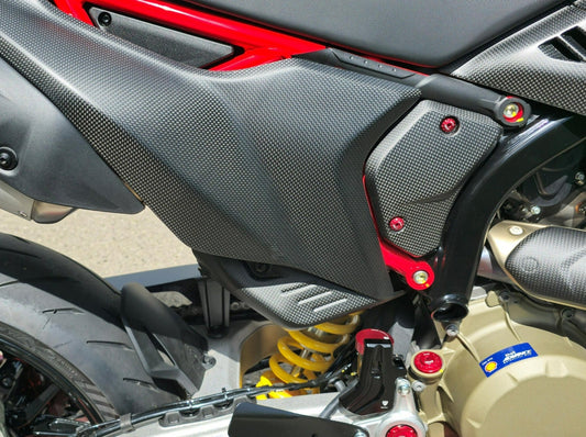 ZA276 - CNC RACING Ducati Hypermotard 698 Mono (2024+) Carbon Exhaust Pipe Rear Heat Guard – Accessories in the Motoraider Motorcycle Aftermarket Accessories and Parts Online Shop
