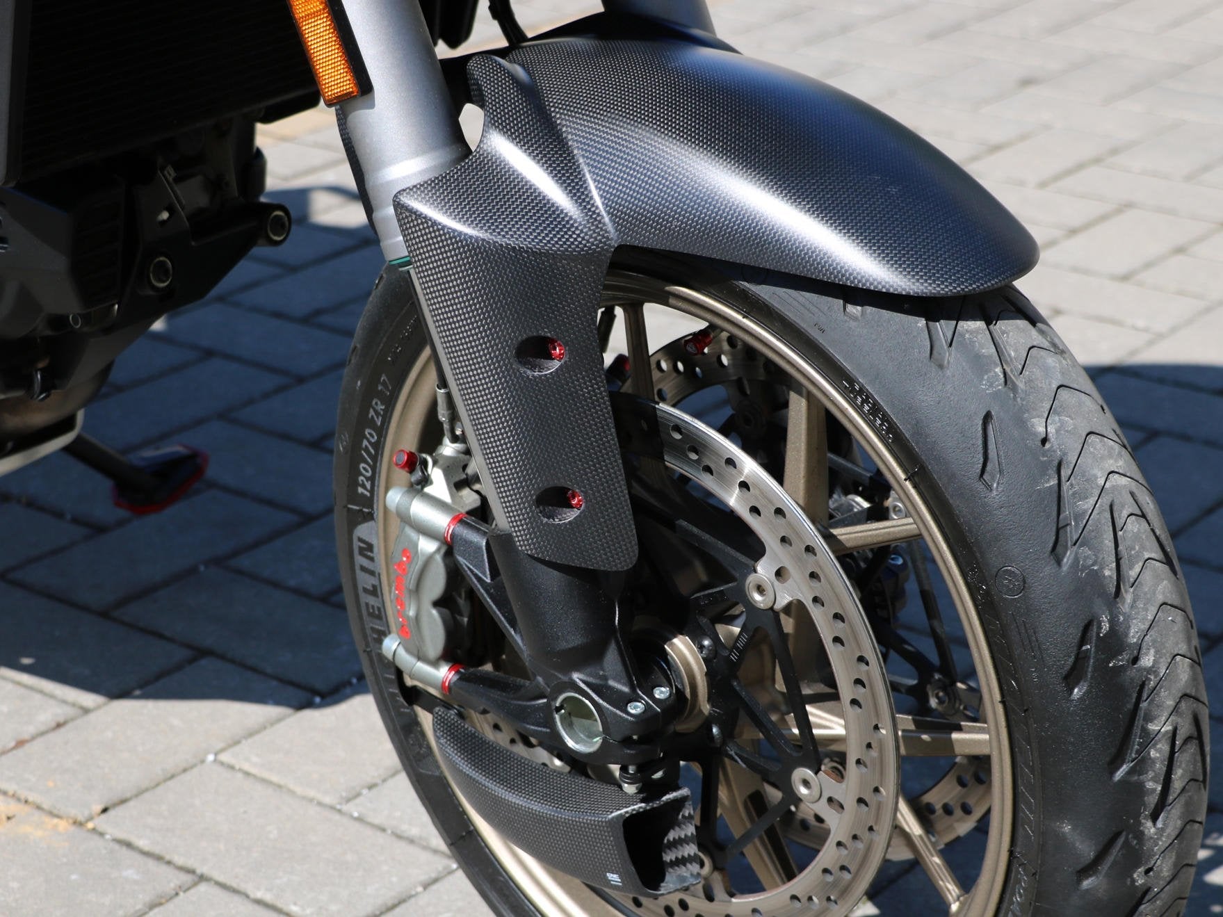 ZA517 - CNC RACING Ducati Multistrada 1260/1200 Carbon Front Mudguard – Accessories in the Motoraider Motorcycle Aftermarket Accessories and Parts Online Shop