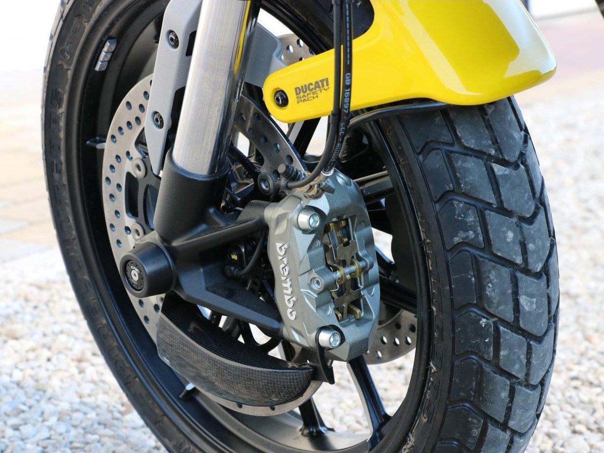 ZA701 - CNC RACING BMW S1000RR (09/16) Carbon Front Brake Cooling System "GP Ducts" – Accessories in the Motoraider Motorcycle Aftermarket Accessories and Parts Online Shop