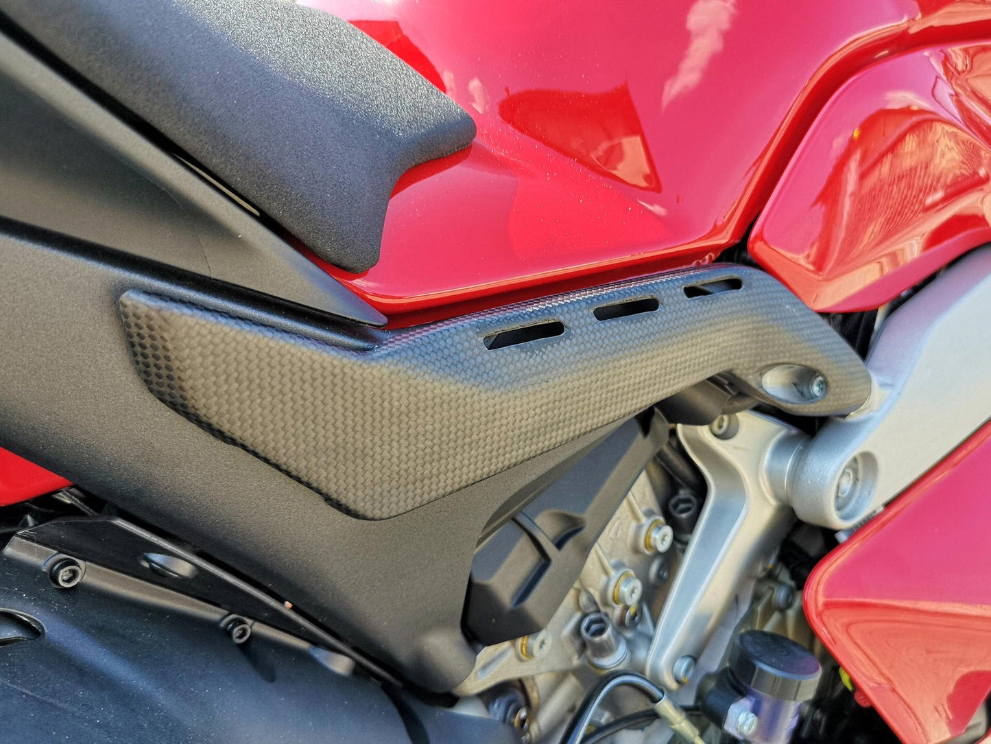 ZA863 - CNC RACING Ducati Panigale V4 (18/24) Carbon Rear Subframe Covers (under seat) – Accessories in the Motoraider Motorcycle Aftermarket Accessories and Parts Online Shop