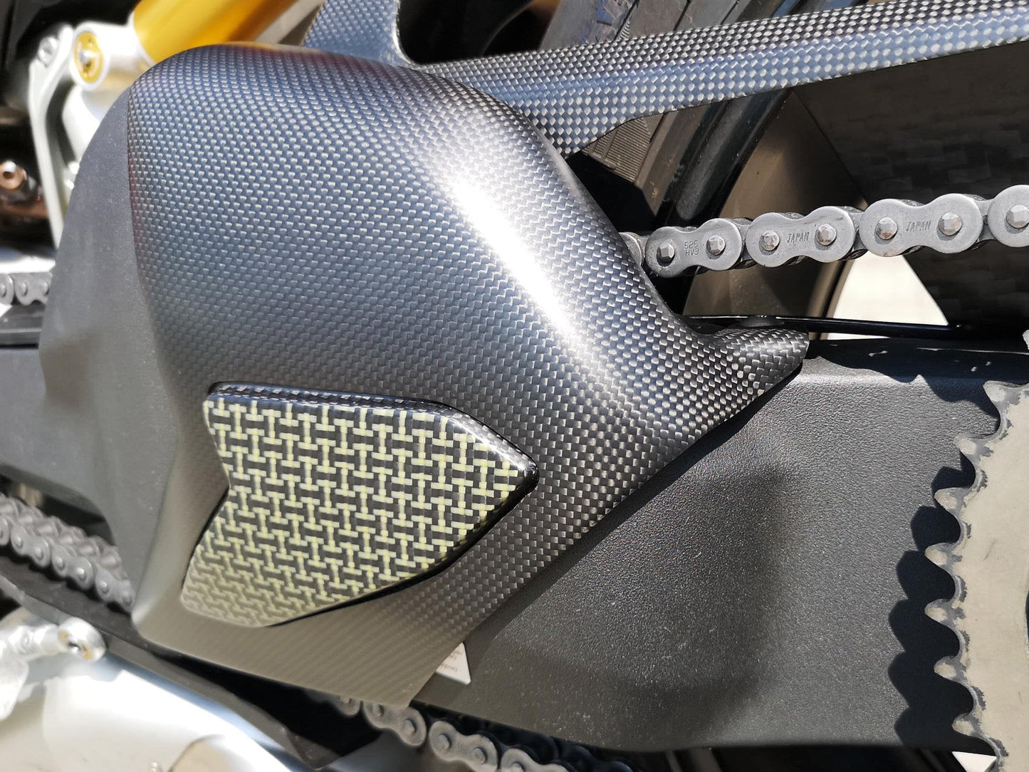 ZA865 - CNC RACING Ducati Panigale V4 (18/24) Carbon & Kevlar Swingarm Cover – Accessories in the Motoraider Motorcycle Aftermarket Accessories and Parts Online Shop