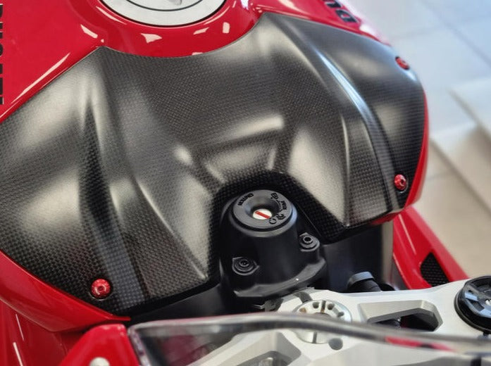 ZA871 - CNC RACING Ducati Panigale V4 (22/24) Carbon Fuel Tank Cover – Accessories in the Motoraider Motorcycle Aftermarket Accessories and Parts Online Shop