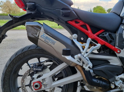 ZA998 - CNC RACING Ducati Multistrada V4 (2021+) Carbon Exhaust Silencer Heat Guard (for Akrapovic slip-on) – Accessories in the Motoraider Motorcycle Aftermarket Accessories and Parts Online Shop