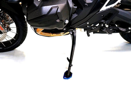 BAC09 - DUCABIKE BMW R1300GS (2024+) Kickstand Pad – Accessories in the Motoraider Motorcycle Aftermarket Accessories and Parts Online Shop