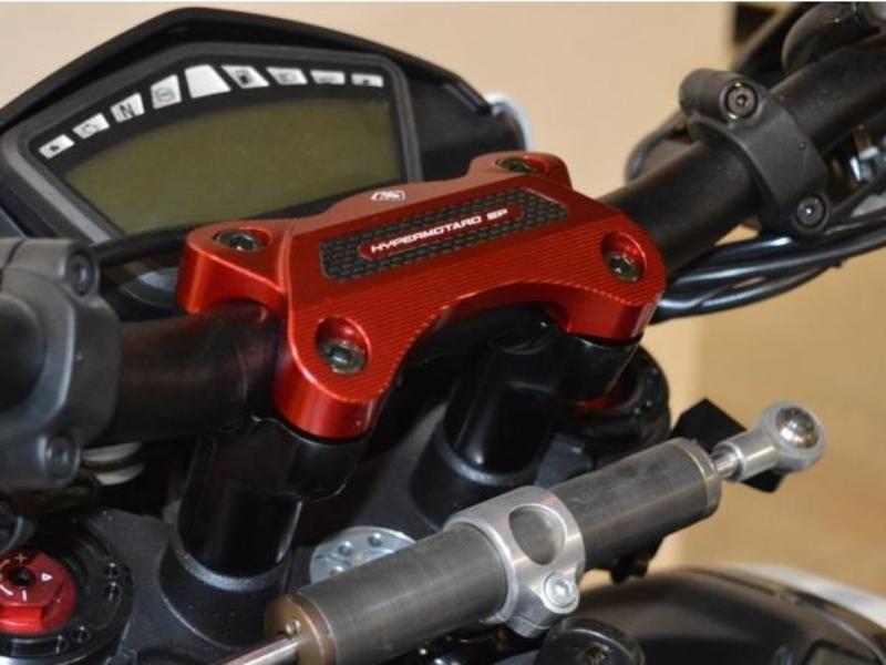BM03 - DUCABIKE Ducati Hypermotard 821 / 939 SP Handlebar Clamp – Accessories in the Motoraider Motorcycle Aftermarket Accessories and Parts Online Shop