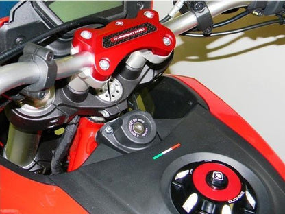 BM02 - DUCABIKE Ducati Hypermotard 821 / 939 Handlebar Clamp – Accessories in the Motoraider Motorcycle Aftermarket Accessories and Parts Online Shop