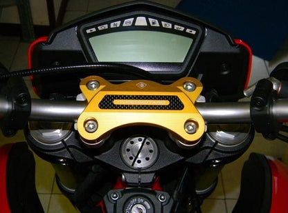 BM02 - DUCABIKE Ducati Hypermotard 821 / 939 Handlebar Clamp – Accessories in the Motoraider Motorcycle Aftermarket Accessories and Parts Online Shop