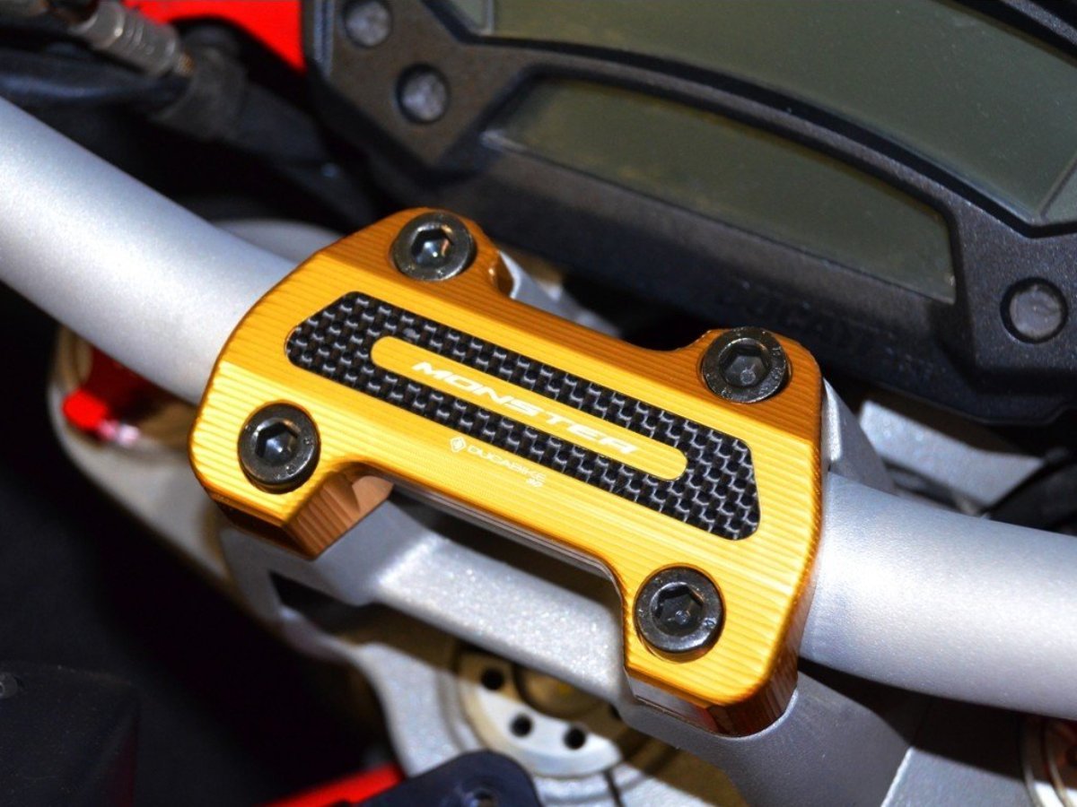 BM06 - DUCABIKE Ducati Monster 696 Handlebar Clamp – Accessories in the Motoraider Motorcycle Aftermarket Accessories and Parts Online Shop