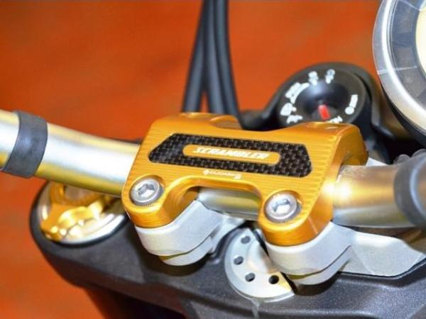 BM08 - DUCABIKE Ducati Scrambler Handlebar Clamp (22 mm) – Accessories in the Motoraider Motorcycle Aftermarket Accessories and Parts Online Shop