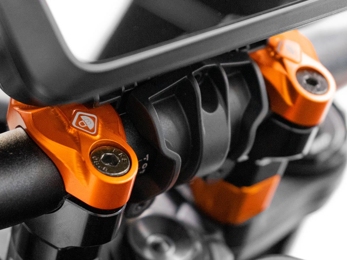 BM21 - DUCABIKE KTM 790 / 890 / 990 Duke Handlebar Clamps – Accessories in the Motoraider Motorcycle Aftermarket Accessories and Parts Online Shop