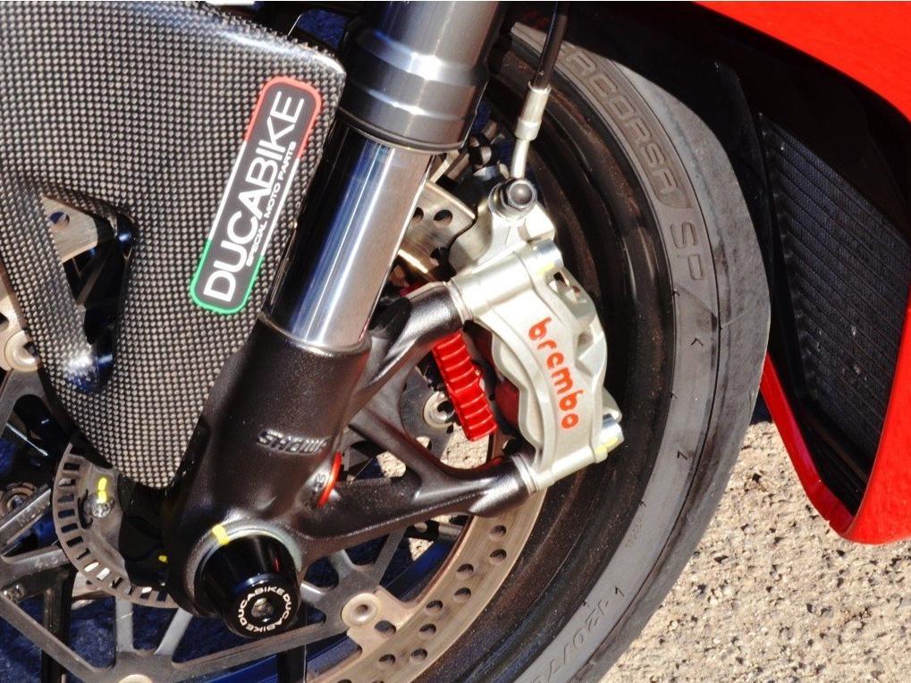 BPR01 - PERFORMANCE TECHNOLOGY Kawasaki Brake Plate Radiator – Accessories in the Motoraider Motorcycle Aftermarket Accessories and Parts Online Shop