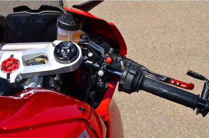 CPPI07 - DUCABIKE Ducati Panigale V4 (2018+) Brake Pump Bracket with Integrated Buttons (Brembo Radial/RCS) – Accessories in the Motoraider Motorcycle Aftermarket Accessories and Parts Online Shop