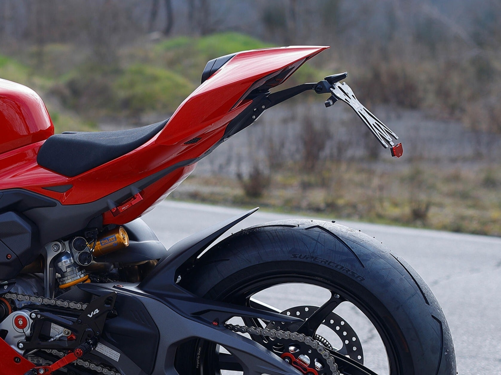 CNC RACING PT308 Ducati Panigale V4 / Streetfighter V4 (2025+) Adjustable License Plate Holder Kit – Accessories in the Motoraider Motorcycle Aftermarket Accessories and Parts Online Shop