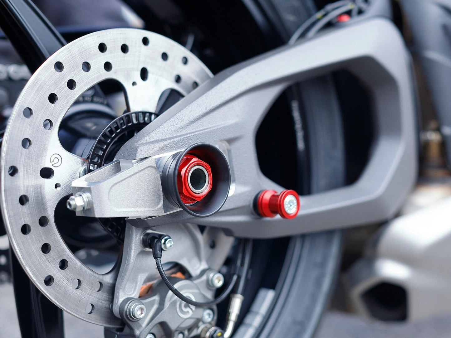 TP552 - CNC RACING Ducati Panigale V4 / Streetfighter V4 (2025+) Rear Wheel Sliders (racing) – Accessories in the Motoraider Motorcycle Aftermarket Accessories and Parts Online Shop