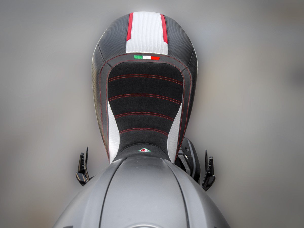 CSDVC02 - DUCABIKE Ducati Diavel 1260 Comfort Seat Cover – Accessories in the Motoraider Motorcycle Aftermarket Accessories and Parts Online Shop