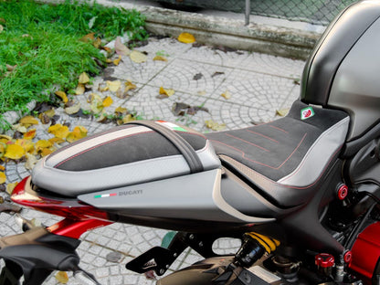 CSM9C01 - DUCABIKE Ducati Monster 950 (2021+) Comfort Seat Cover – Accessories in the Motoraider Motorcycle Aftermarket Accessories and Parts Online Shop