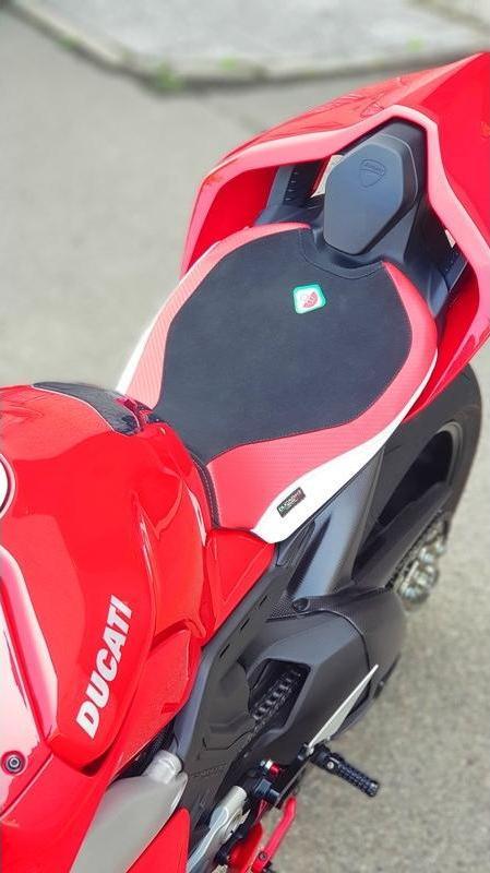 CSV201 - DUCABIKE Ducati Panigale V2 (20/24) Seat Cover (pilot) – Accessories in the Motoraider Motorcycle Aftermarket Accessories and Parts Online Shop