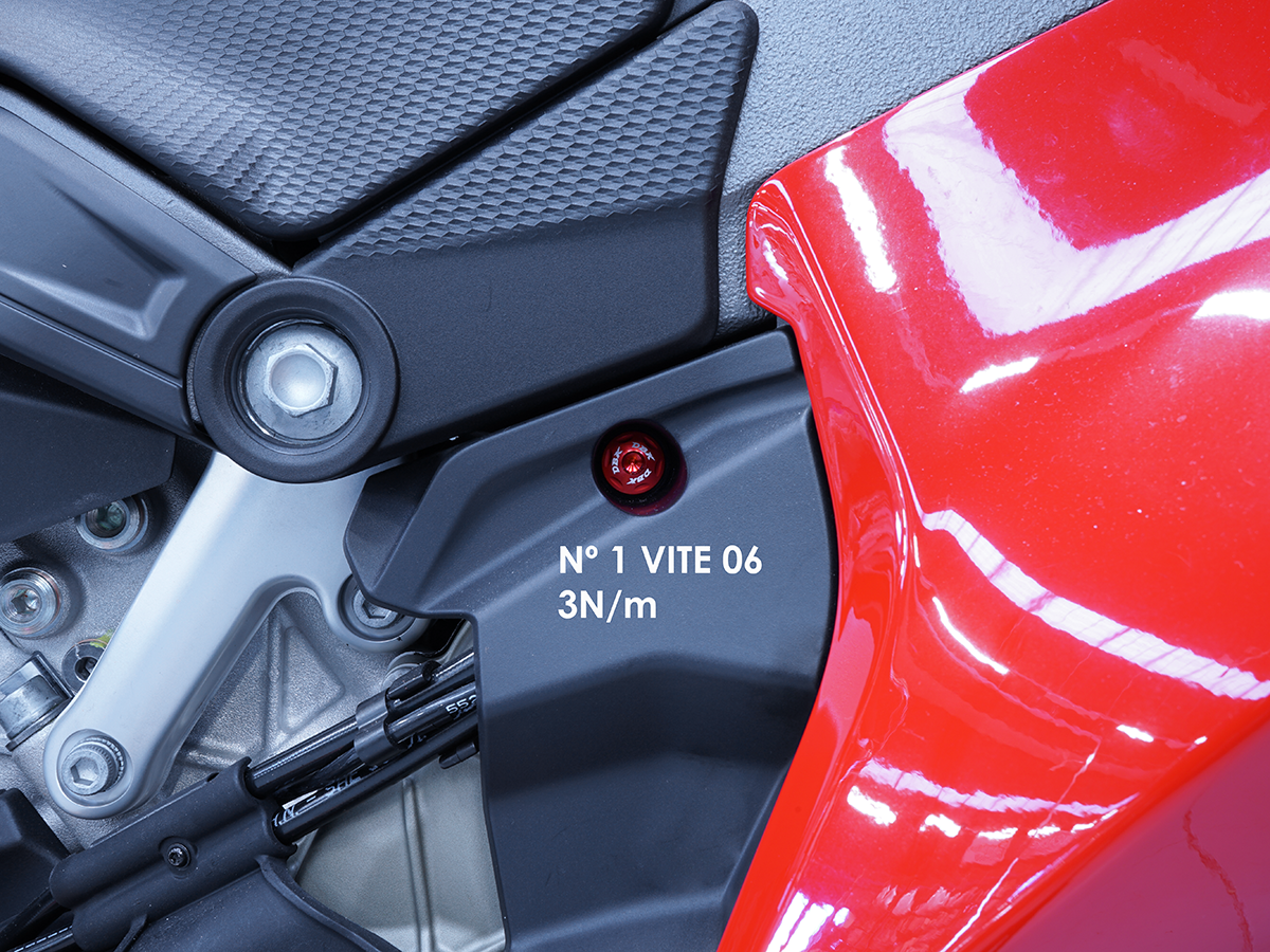 DBK DUCABIKE KVT101 Ducati Panigale V4 Tank Panel Screws Kit (low right) – Accessories in the Motoraider Motorcycle Aftermarket Accessories and Parts Online Shop