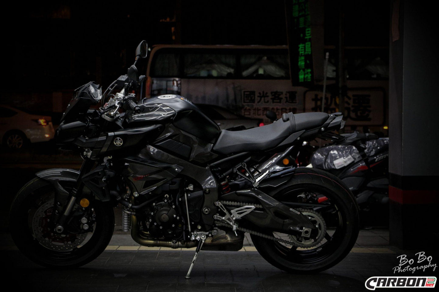 CARBON2RACE Yamaha MT-10 Carbon Swingarm Covers – Accessories in the 2WheelsHero Motorcycle Aftermarket Accessories and Parts Online Shop