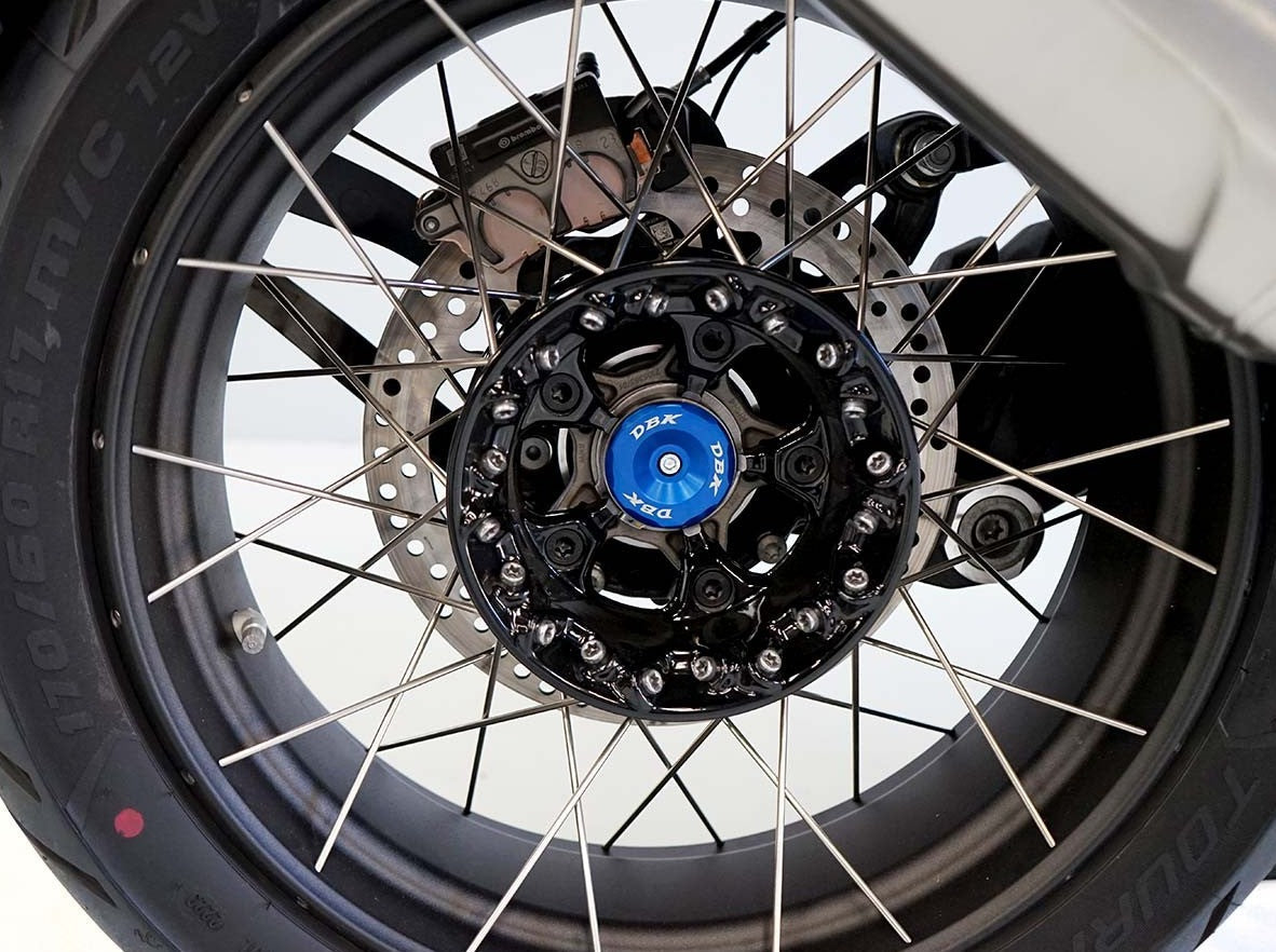 PMR01 - DUCABIKE BMW R1300GS (2024+) Wheel Hub Protection Kit – Accessories in the Motoraider Motorcycle Aftermarket Accessories and Parts Online Shop