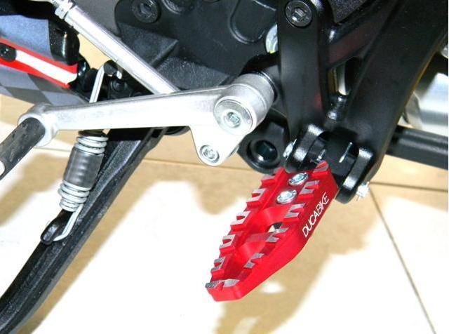 PPDV01 - DUCABIKE Ducati Adjustable Footpegs (pilot/passenger) – Accessories in the Motoraider Motorcycle Aftermarket Accessories and Parts Online Shop