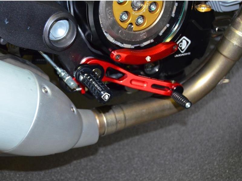 PPSCRA01 - DUCABIKE Ducati Scrambler / Monster 797 Adjustable Footpegs (pilot) – Accessories in the Motoraider Motorcycle Aftermarket Accessories and Parts Online Shop