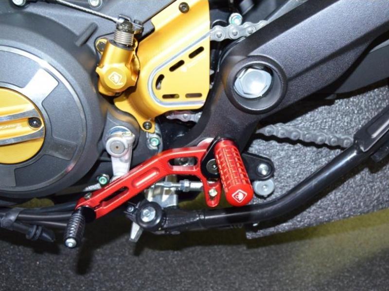 PPSCRA02 - DUCABIKE Ducati Scrambler / Monster 797 Adjustable Footpegs (pilot) – Accessories in the Motoraider Motorcycle Aftermarket Accessories and Parts Online Shop