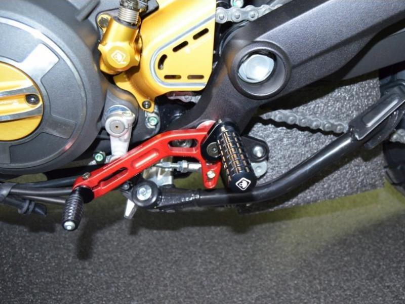PPSCRA02 - DUCABIKE Ducati Scrambler / Monster 797 Adjustable Footpegs (pilot) – Accessories in the Motoraider Motorcycle Aftermarket Accessories and Parts Online Shop