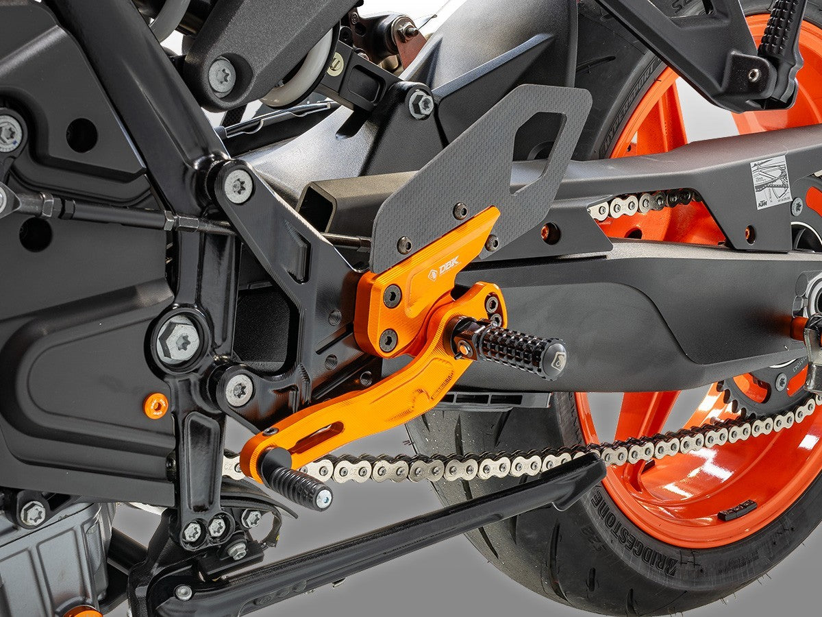 DBK DUCABIKE PRKTM01 KTM 990 DUKE (2024+) Adjustable Rearset (pilot) – Accessories in the Motoraider Motorcycle Aftermarket Accessories and Parts Online Shop
