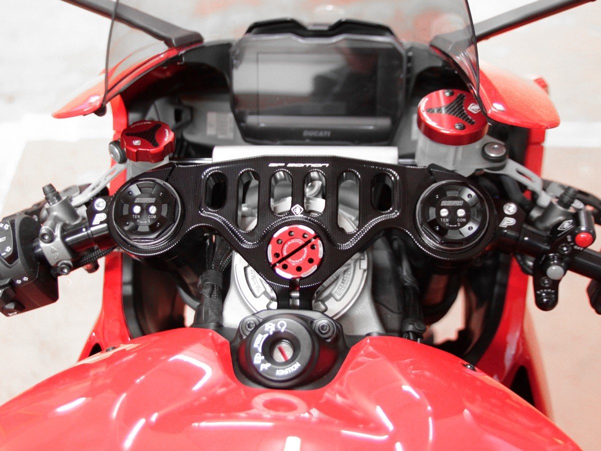 PSS08 - DUCABIKE Ducati Panigale V4 (18/24) Triple Clamps Top Steering Plate (MotoGP edition) – Accessories in the Motoraider Motorcycle Aftermarket Accessories and Parts Online Shop