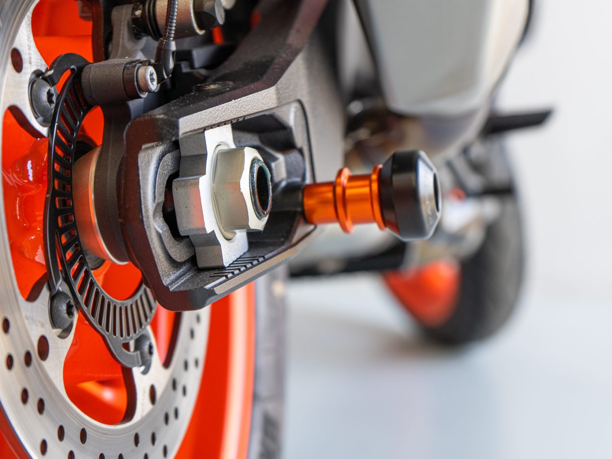 SCP05 - DBK KTM 990 Duke (2024+) Rear Stand Support Kit – Accessories in the Motoraider Motorcycle Aftermarket Accessories and Parts Online Shop