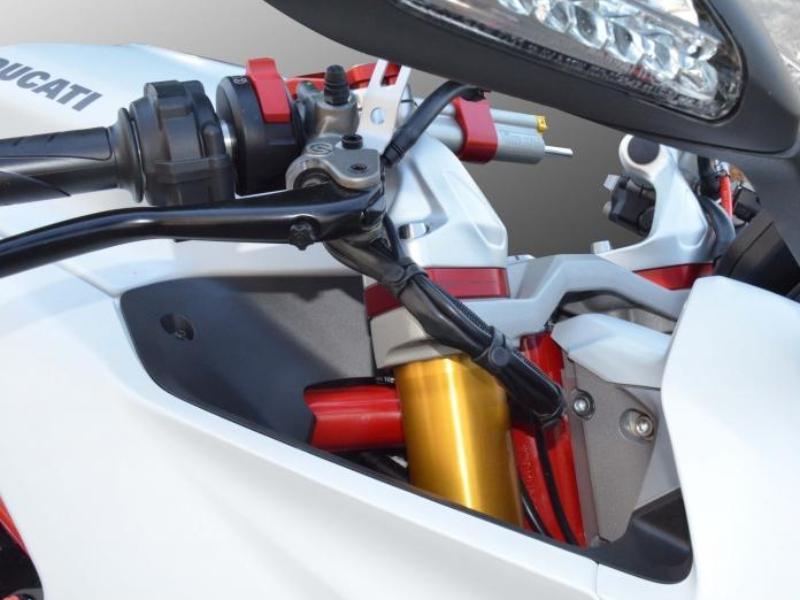 SRM01 - DUCABIKE Ducati SuperSport 950/939 Handlebar Riser (comfort version) – Accessories in the Motoraider Motorcycle Aftermarket Accessories and Parts Online Shop