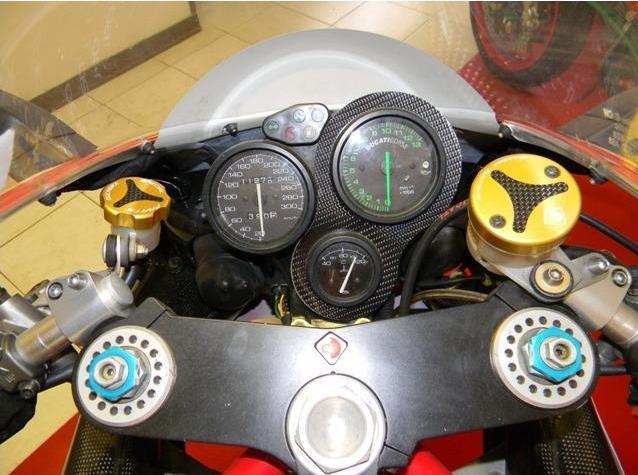 DBK TLS01 Moto Guzzi V100 / Stelvio Front Fluid Tanks Caps – Accessories in the Motoraider Motorcycle Aftermarket Accessories and Parts Online Shop