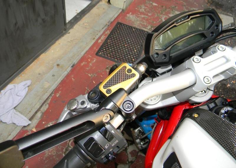 TLS02 - DUCABIKE Ducati Monster / Hypermotard Front Fluid Tanks caps – Accessories in the Motoraider Motorcycle Aftermarket Accessories and Parts Online Shop