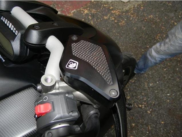 TLS05 - DUCABIKE Ducati Diavel / XDiavel Front Fluid Tanks caps – Accessories in the Motoraider Motorcycle Aftermarket Accessories and Parts Online Shop