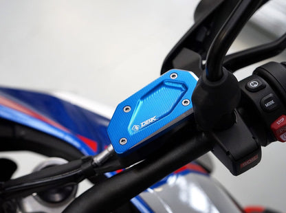 TLS23 - DBK BMW R1300GS (2024+) Front Brake Fluid Tank Caps – Accessories in the Motoraider Motorcycle Aftermarket Accessories and Parts Online Shop