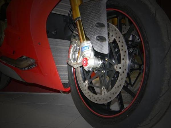 TRD01 - DUCABIKE Ducati Wheel Cap (right) – Accessories in the Motoraider Motorcycle Aftermarket Accessories and Parts Online Shop