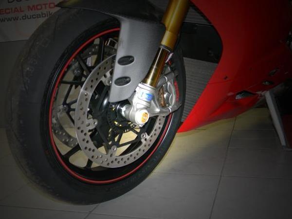 TRS01 - DUCABIKE Ducati Front Wheel Cap (left) – Accessories in the Motoraider Motorcycle Aftermarket Accessories and Parts Online Shop