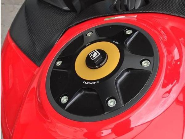 TSB03 - DUCABIKE Ducati Fuel Tank Cap – Accessories in the Motoraider Motorcycle Aftermarket Accessories and Parts Online Shop