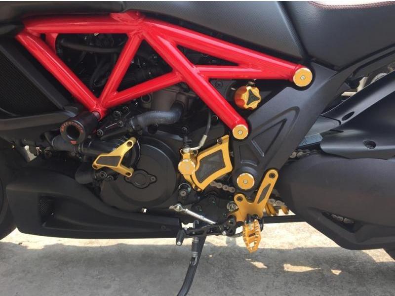 TTDV02 - DUCABIKE Ducati Diavel 1200 Frame Plugs – Accessories in the Motoraider Motorcycle Aftermarket Accessories and Parts Online Shop