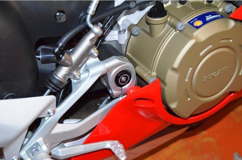 TTF06 - DUCABIKE Ducati Panigale V4 / Streetfighter (18/24) Central Frame Plugs – Accessories in the Motoraider Motorcycle Aftermarket Accessories and Parts Online Shop
