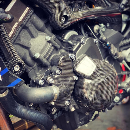 CARBON2RACE Yamaha MT-09 (14/20) Carbon Water Pump Cover – Accessories in the 2WheelsHero Motorcycle Aftermarket Accessories and Parts Online Shop