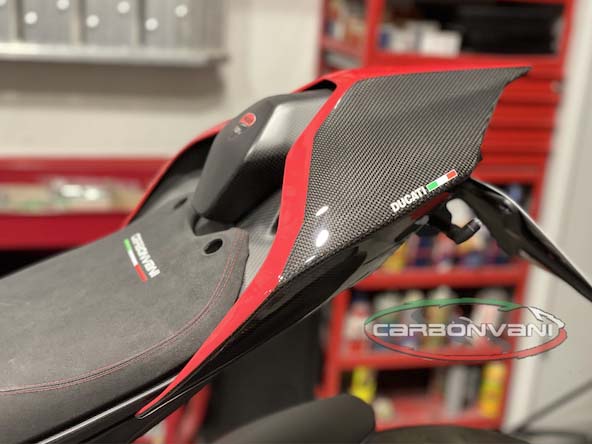 CARBONVANI Ducati Panigale V2 / V2 Bayliss (20/22) Carbon Tail (monoposto; Red2) – Accessories in the 2WheelsHero Motorcycle Aftermarket Accessories and Parts Online Shop