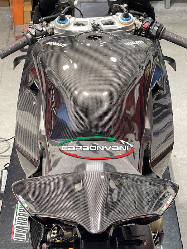 CARBONVANI Ducati Panigale V4 (2022+) Carbon Fuel Tank Cover – Accessories in the 2WheelsHero Motorcycle Aftermarket Accessories and Parts Online Shop